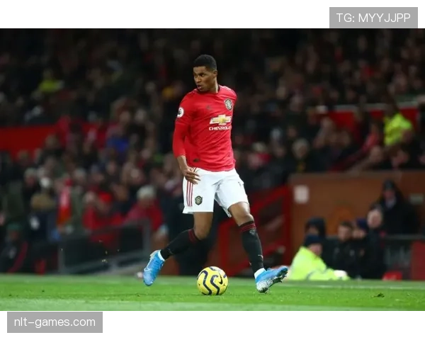 拉什福德多样射门技巧点燃曼联进攻新潮流，状态火热助球队强势回暖